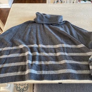 Banana republic poncho